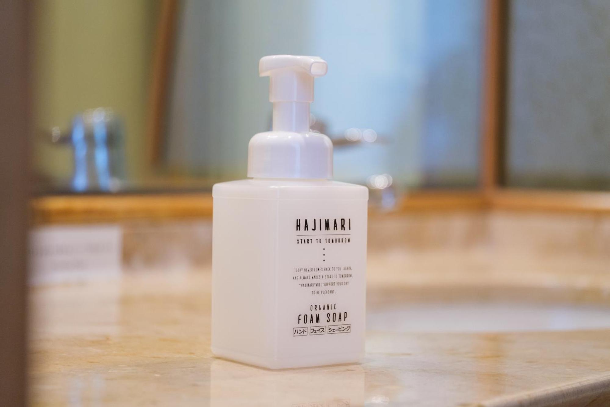 فندق كانازاوا طوكيو كانازاوَ المظهر الخارجي الصورة A bottle of foaming soap